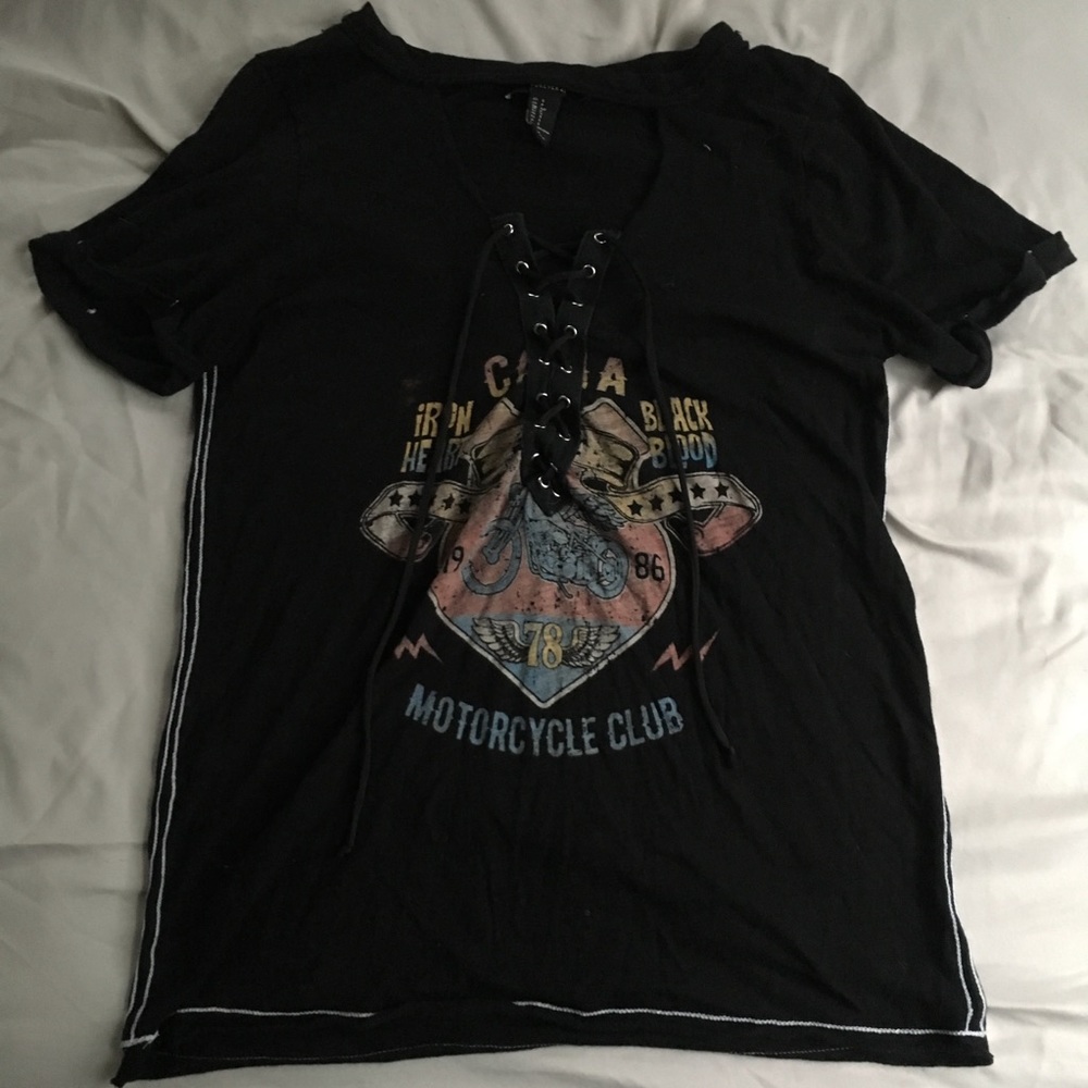 f21 lace-up graphic t-shirt